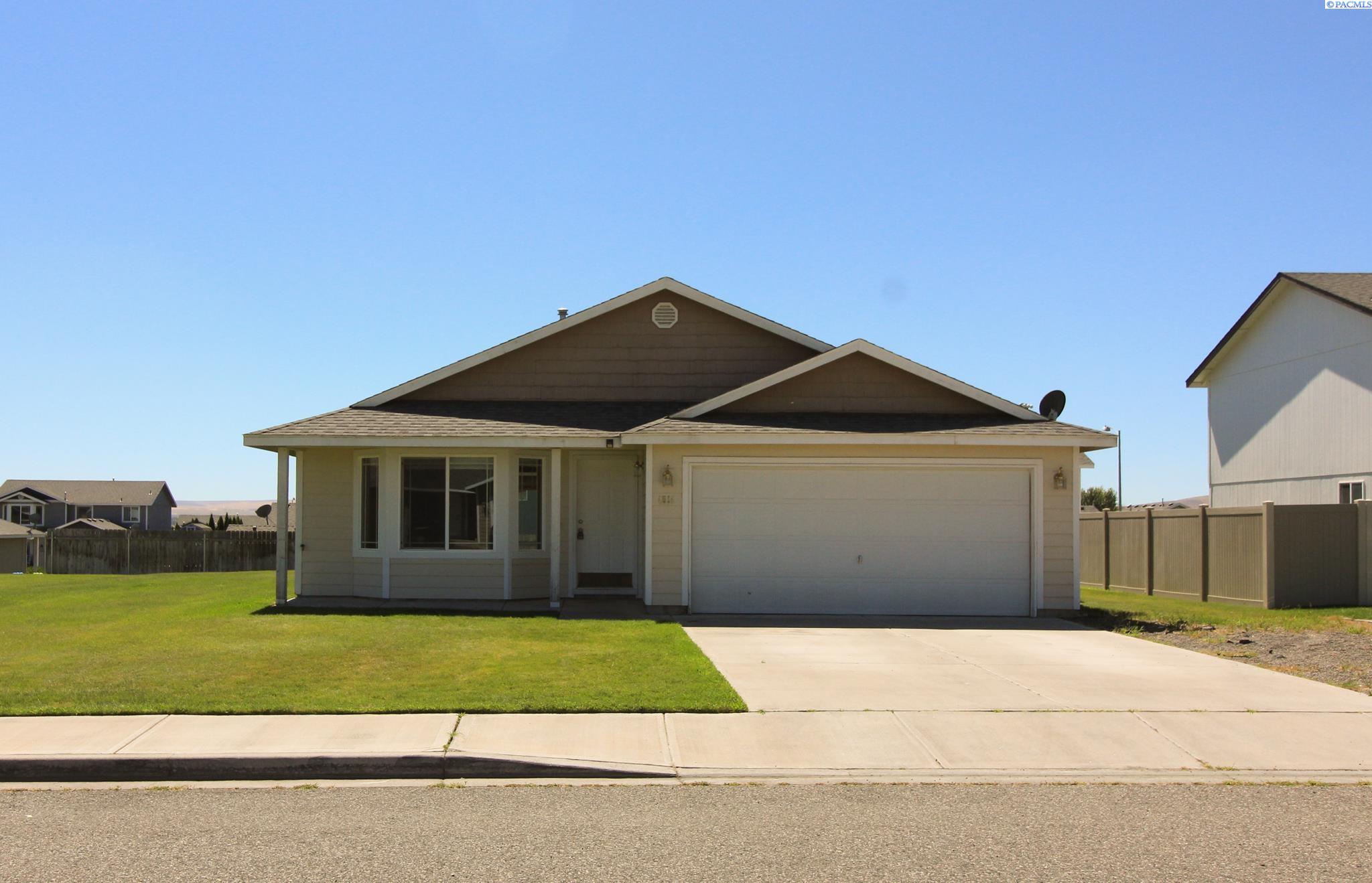 Muris Lane, Pasco, Washington 99301, 3 Bedrooms Bedrooms, 0 ,2 BathroomsBathrooms,Houses,For Rent,Muris Lane,0,286860