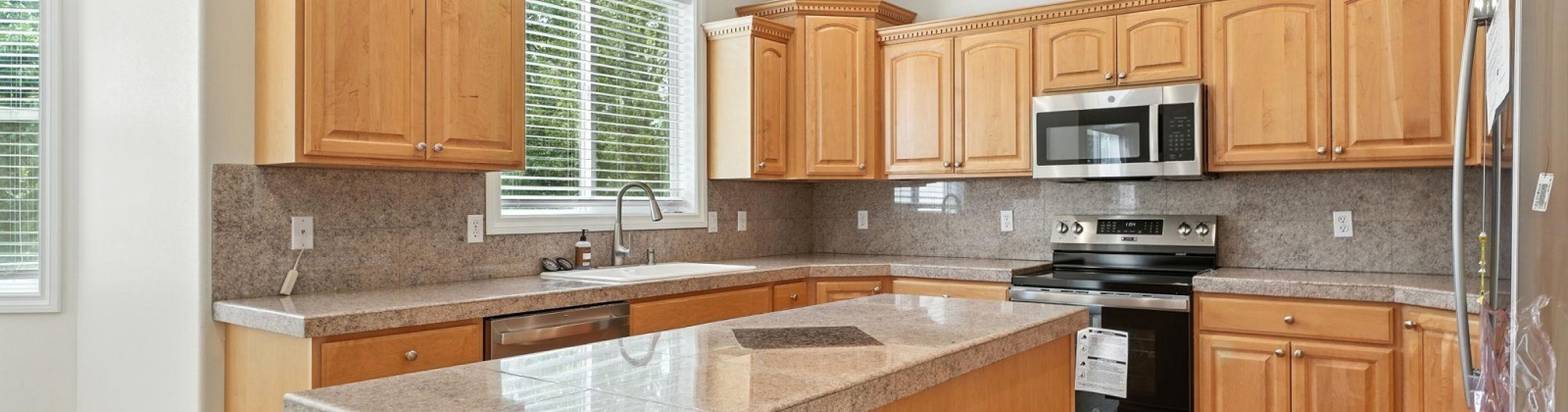34th Ct, Kennewick, Washington 99337, 4 Bedrooms Bedrooms, 0 ,2 BathroomsBathrooms,Houses,For Sale,34th Ct,0,286868
