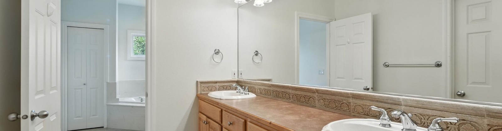 34th Ct, Kennewick, Washington 99337, 4 Bedrooms Bedrooms, 0 ,2 BathroomsBathrooms,Houses,For Sale,34th Ct,0,286868
