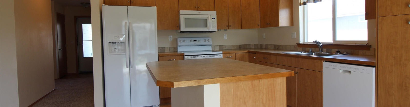 Larkspur Drive, Richland, Washington 99352, 3 Bedrooms Bedrooms, 0 ,2 BathroomsBathrooms,Houses,For Rent,Larkspur Drive,0,286869