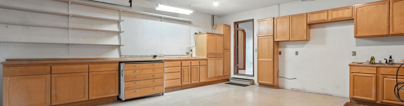 Deschutes Ave, Kennewick, Washington 99336, 3 Bedrooms Bedrooms, 0 ,3 BathroomsBathrooms,Houses,For Sale,Deschutes Ave,0,286883