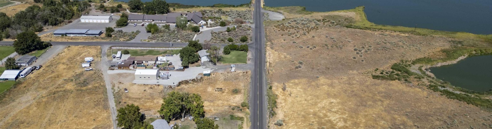 Lake Road, Burbank, Washington 99323, 3 Bedrooms Bedrooms, 0 ,2 BathroomsBathrooms,Manufactured Homes,For Sale,Lake Road,0,286907