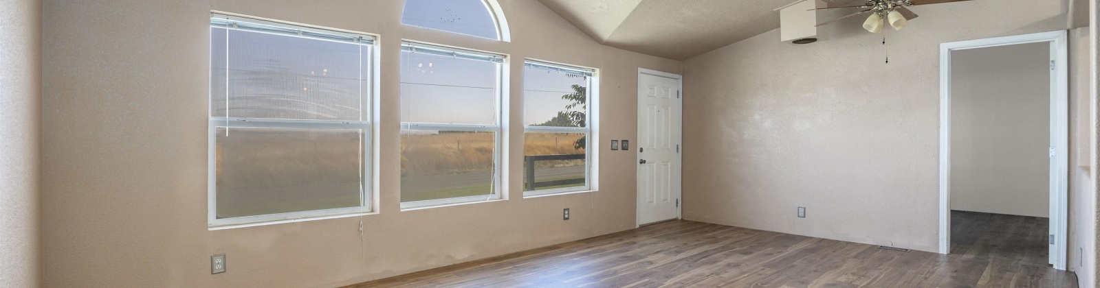 Lake Road, Burbank, Washington 99323, 3 Bedrooms Bedrooms, 0 ,2 BathroomsBathrooms,Manufactured Homes,For Sale,Lake Road,0,286907