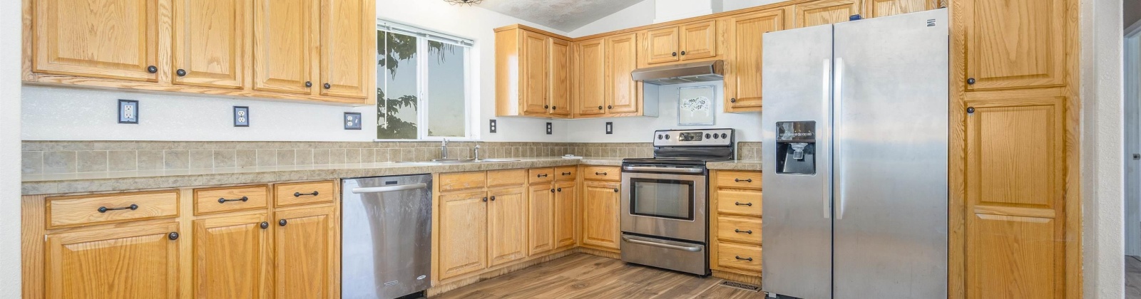 Lake Road, Burbank, Washington 99323, 3 Bedrooms Bedrooms, 0 ,2 BathroomsBathrooms,Manufactured Homes,For Sale,Lake Road,0,286907