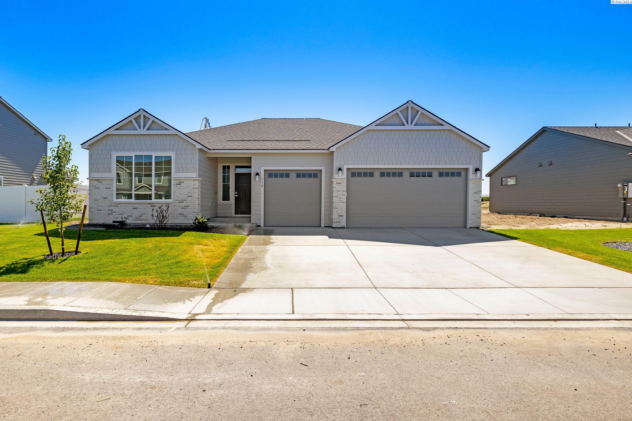 Amberly Ave, Grandview, Washington 98930, 3 Bedrooms Bedrooms, 0 ,2 BathroomsBathrooms,Houses,For Sale,Amberly Ave,0,286906