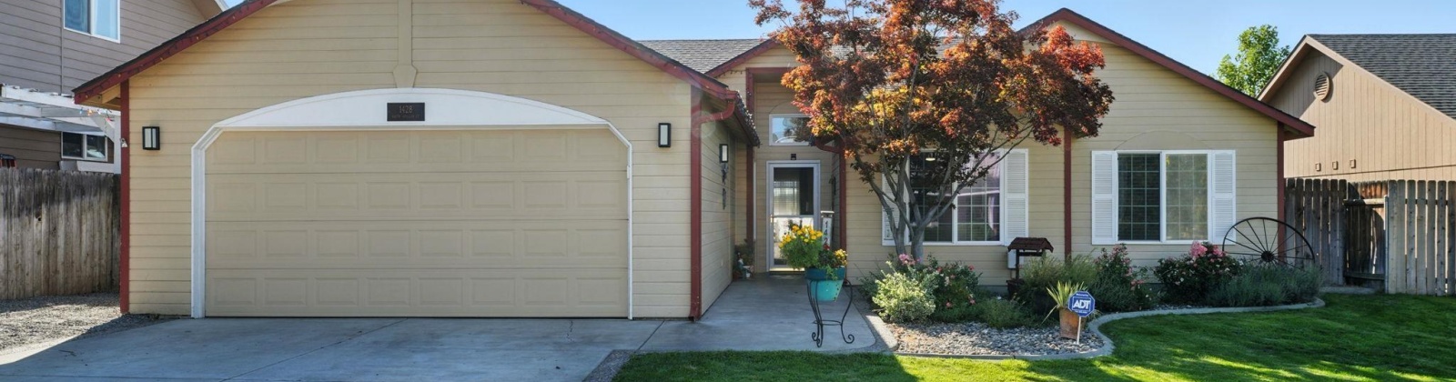 Quillan Court, Kennewick, Washington 99338, 3 Bedrooms Bedrooms, 0 ,2 BathroomsBathrooms,Houses,For Sale,Quillan Court,0,286905