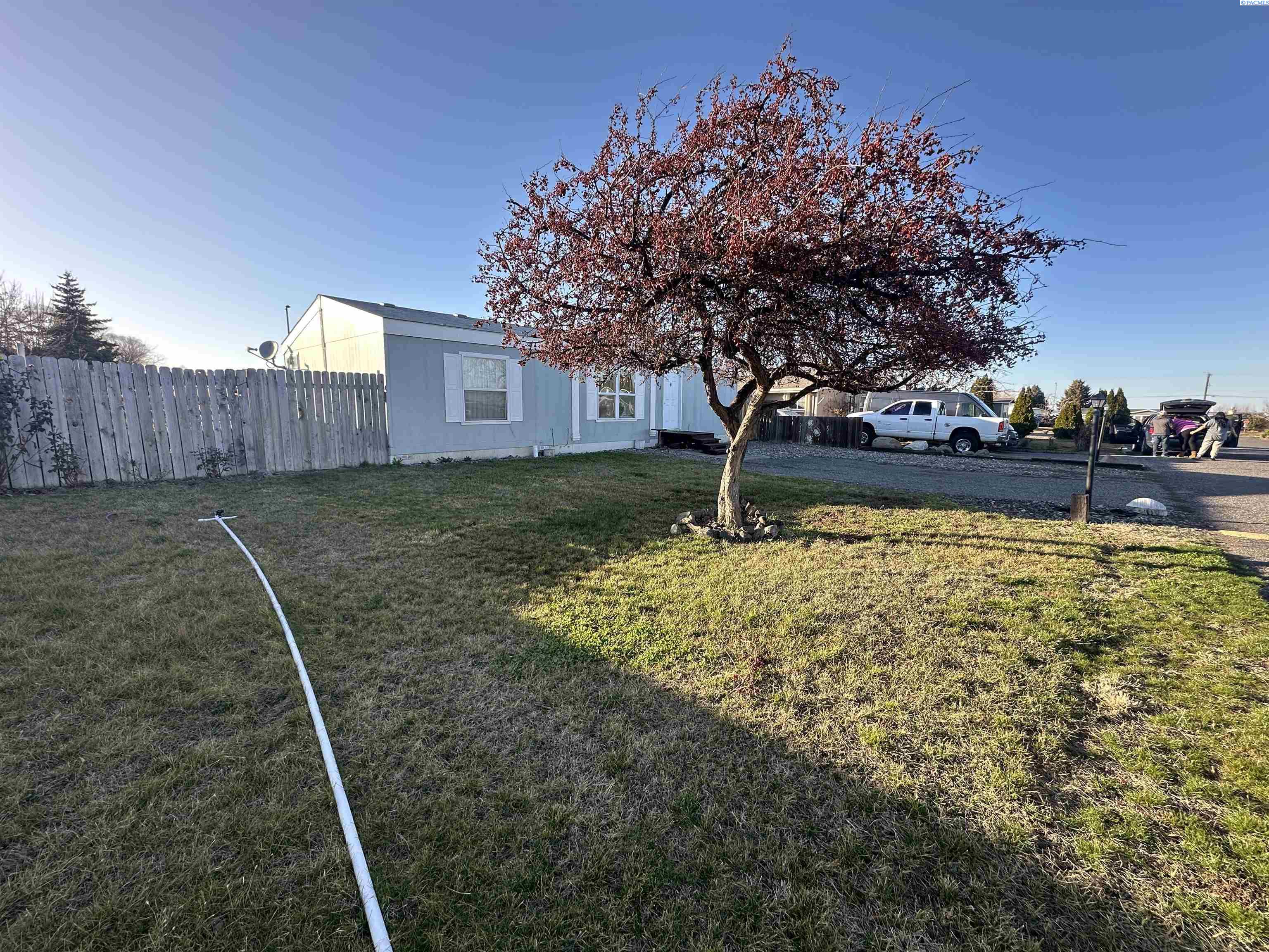 19Th Ave #103, Kennewick, Washington 99337, 3 Bedrooms Bedrooms, 0 ,2 BathroomsBathrooms,Manufactured Homes,For Sale,19Th Ave #103,0,286912