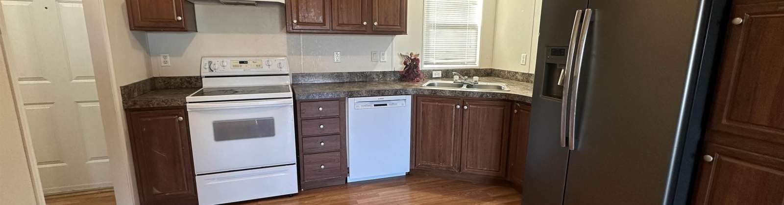19Th Ave #103, Kennewick, Washington 99337, 3 Bedrooms Bedrooms, 0 ,2 BathroomsBathrooms,Manufactured Homes,For Sale,19Th Ave #103,0,286912