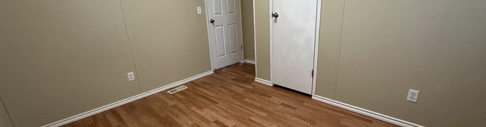 19Th Ave #103, Kennewick, Washington 99337, 3 Bedrooms Bedrooms, 0 ,2 BathroomsBathrooms,Manufactured Homes,For Sale,19Th Ave #103,0,286912