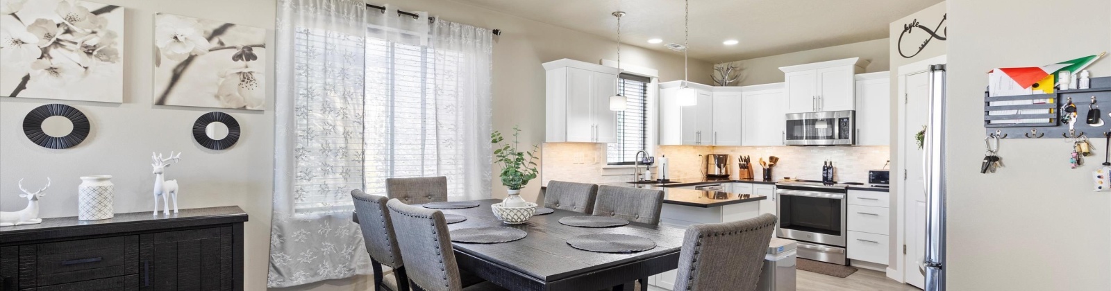 Queen St, West Richland, Washington 99353, 5 Bedrooms Bedrooms, 0 ,3 BathroomsBathrooms,Houses,For Sale,Queen St,0,286911