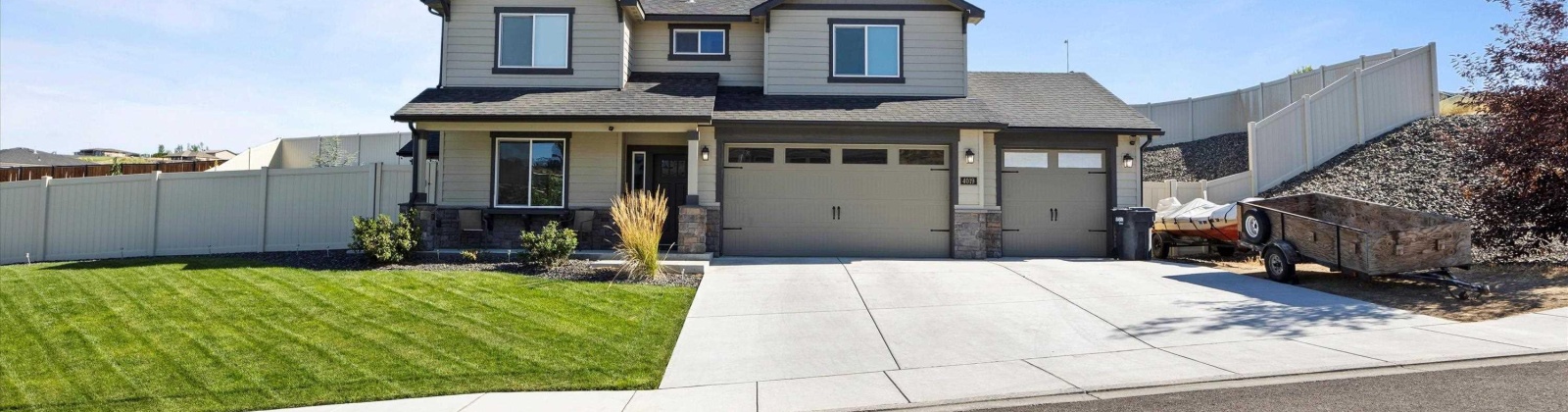 Queen St, West Richland, Washington 99353, 5 Bedrooms Bedrooms, 0 ,3 BathroomsBathrooms,Houses,For Sale,Queen St,0,286911