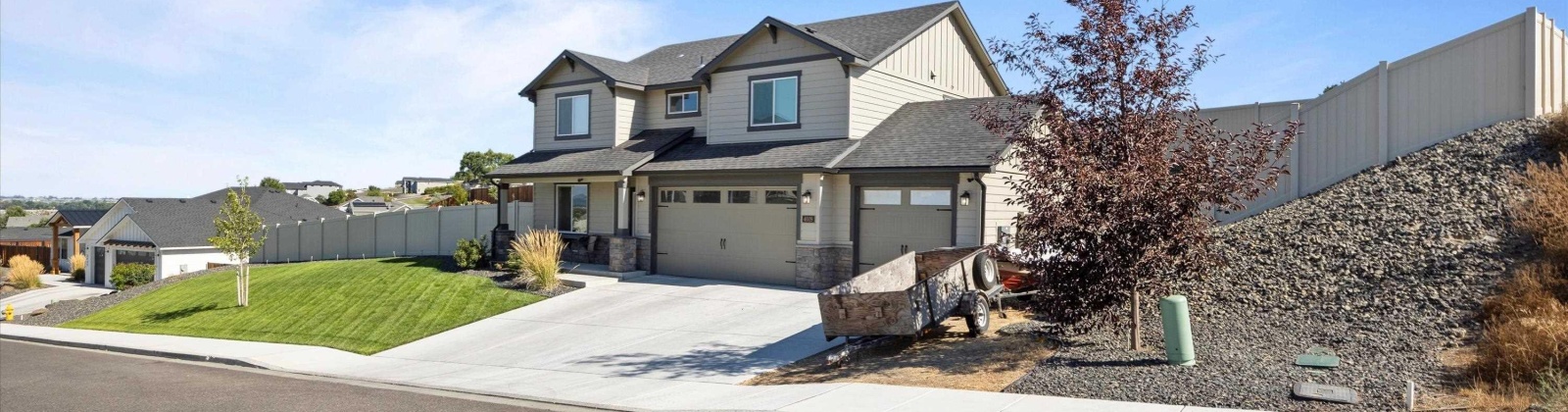 Queen St, West Richland, Washington 99353, 5 Bedrooms Bedrooms, 0 ,3 BathroomsBathrooms,Houses,For Sale,Queen St,0,286911