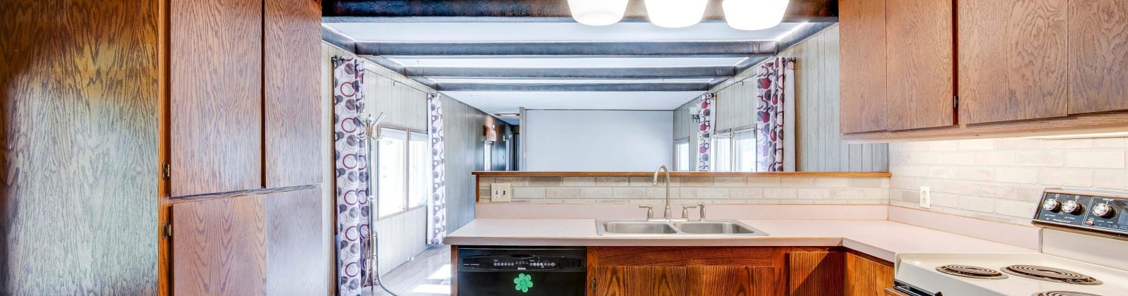 FISK STREET #42, Pullman, Washington 99163, 3 Bedrooms Bedrooms, 0 ,1 BathroomBathrooms,Manufactured Homes,For Sale,FISK STREET #42,0,284977