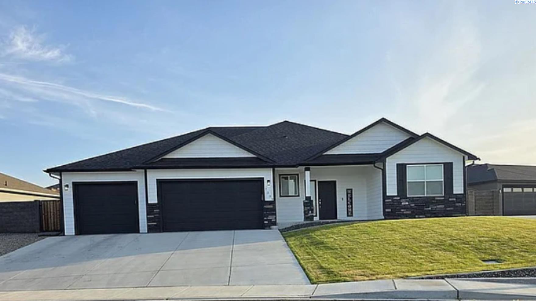 Cyan Dr, Pasco, Washington 99301, 3 Bedrooms Bedrooms, 0 ,2 BathroomsBathrooms,Houses,For Sale,Cyan Dr,0,286938