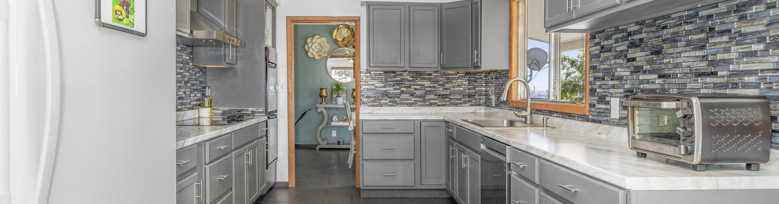 Riverside Ave, Sunnyside, Washington 98944, 4 Bedrooms Bedrooms, 0 ,3 BathroomsBathrooms,Houses,For Sale,Riverside Ave,0,286973