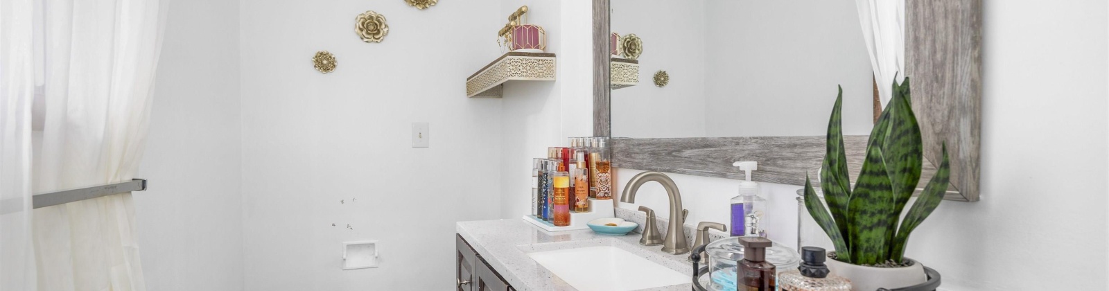 Riverside Ave, Sunnyside, Washington 98944, 4 Bedrooms Bedrooms, 0 ,3 BathroomsBathrooms,Houses,For Sale,Riverside Ave,0,286973