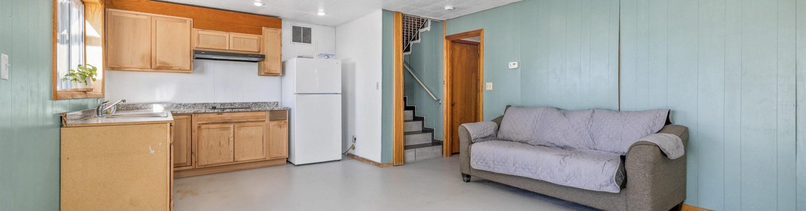 Riverside Ave, Sunnyside, Washington 98944, 4 Bedrooms Bedrooms, 0 ,3 BathroomsBathrooms,Houses,For Sale,Riverside Ave,0,286973