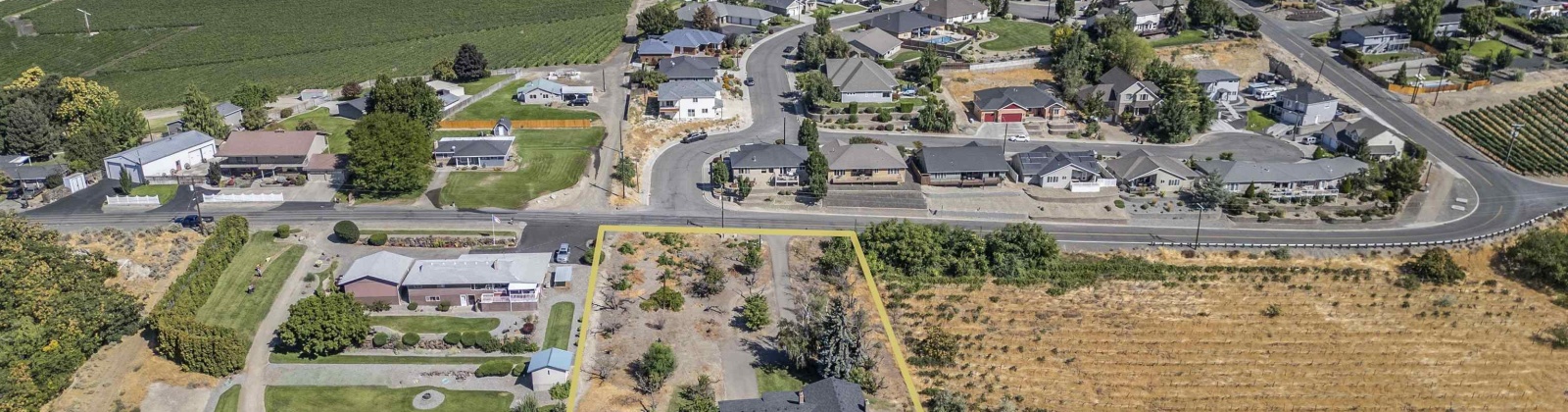 Riverside Ave, Sunnyside, Washington 98944, 4 Bedrooms Bedrooms, 0 ,3 BathroomsBathrooms,Houses,For Sale,Riverside Ave,0,286973