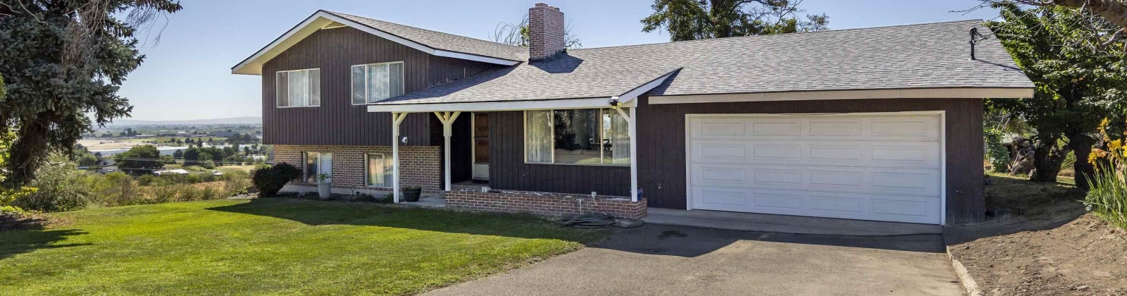 Riverside Ave, Sunnyside, Washington 98944, 4 Bedrooms Bedrooms, 0 ,3 BathroomsBathrooms,Houses,For Sale,Riverside Ave,0,286973