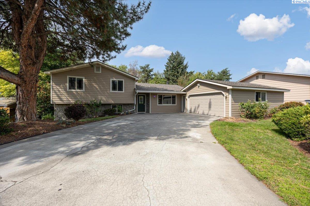 Cottonwood Loop, Richland, Washington 99352, 4 Bedrooms Bedrooms, 0 ,3 BathroomsBathrooms,Houses,For Sale,Cottonwood Loop,0,286960