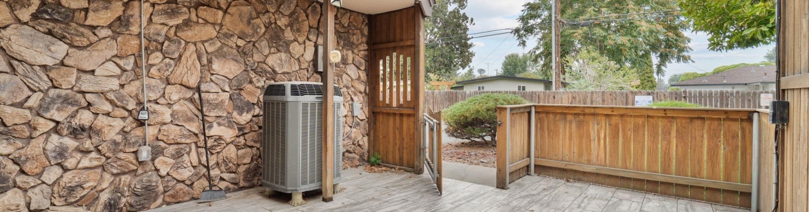 Klamath, Kennewick, Washington 99336, 3 Bedrooms Bedrooms, 0 ,3 BathroomsBathrooms,Condos/townhomes,For Sale,Klamath,0,287010