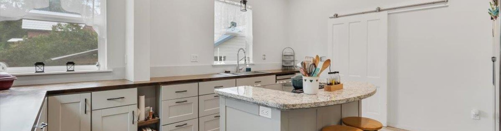 3rd Street, Dayton, Washington 99328, 4 Bedrooms Bedrooms, 0 ,2 BathroomsBathrooms,Houses,For Sale,3rd Street,0,287002