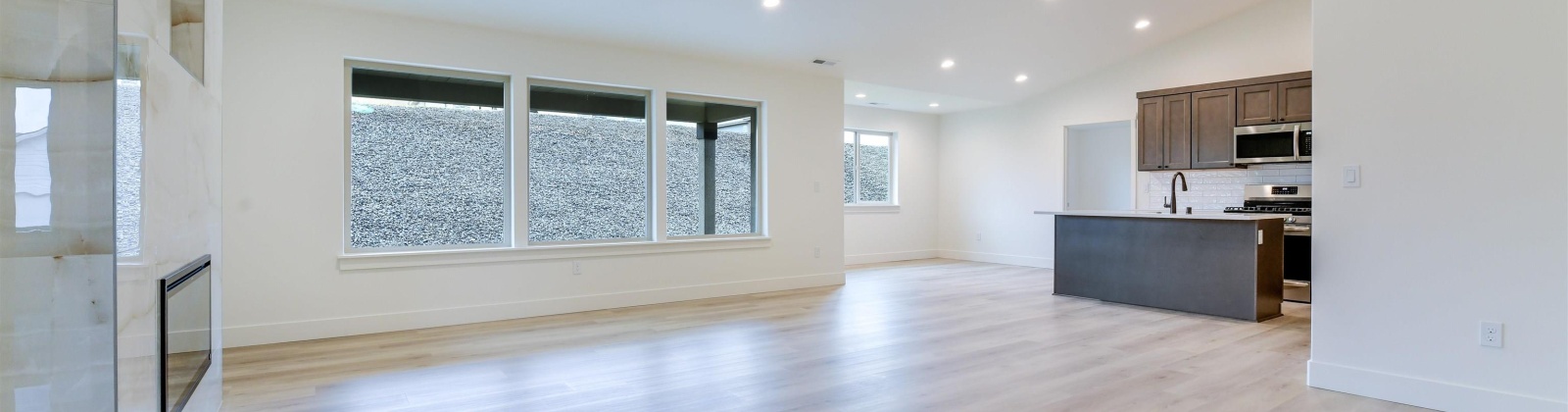 30th Pl, Kennewick, Washington 99338, 3 Bedrooms Bedrooms, 0 ,2 BathroomsBathrooms,Houses,For Sale,30th Pl,0,287000