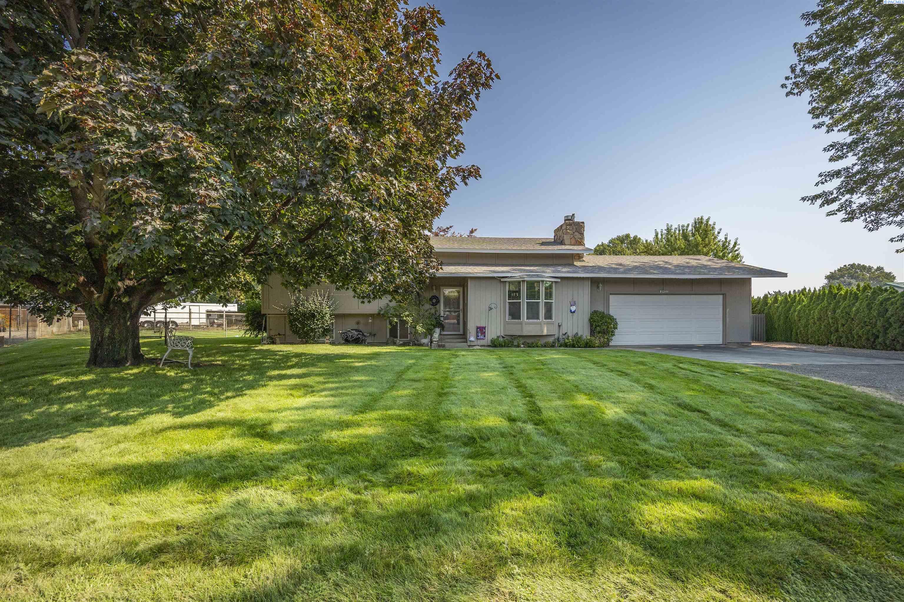 23rd Pl, Kennewick, Washington 99337, 5 Bedrooms Bedrooms, 0 ,2 BathroomsBathrooms,Houses,For Sale,23rd Pl,0,287039