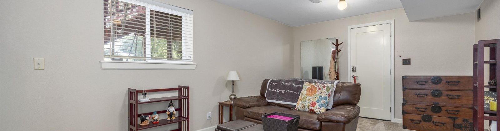 23rd Pl, Kennewick, Washington 99337, 5 Bedrooms Bedrooms, 0 ,2 BathroomsBathrooms,Houses,For Sale,23rd Pl,0,287039