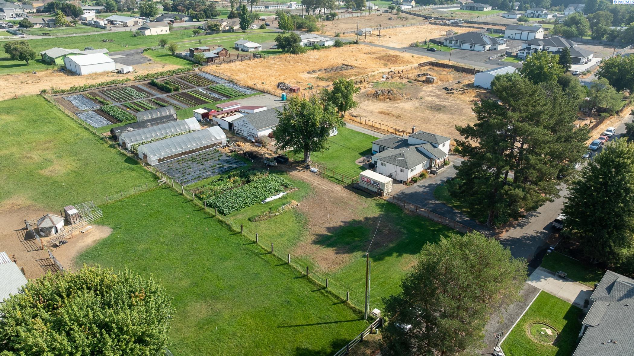 Richardson Road, Pasco, Washington 99301, 4 Bedrooms Bedrooms, 0 ,3 BathroomsBathrooms,Houses,For Sale,Richardson Road,0,287036