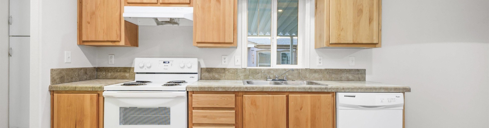 Columbia Center Blvd #71, Kennewick, Washington 99336, 3 Bedrooms Bedrooms, 0 ,2 BathroomsBathrooms,Manufactured Homes,For Sale,Columbia Center Blvd #71,0,287051