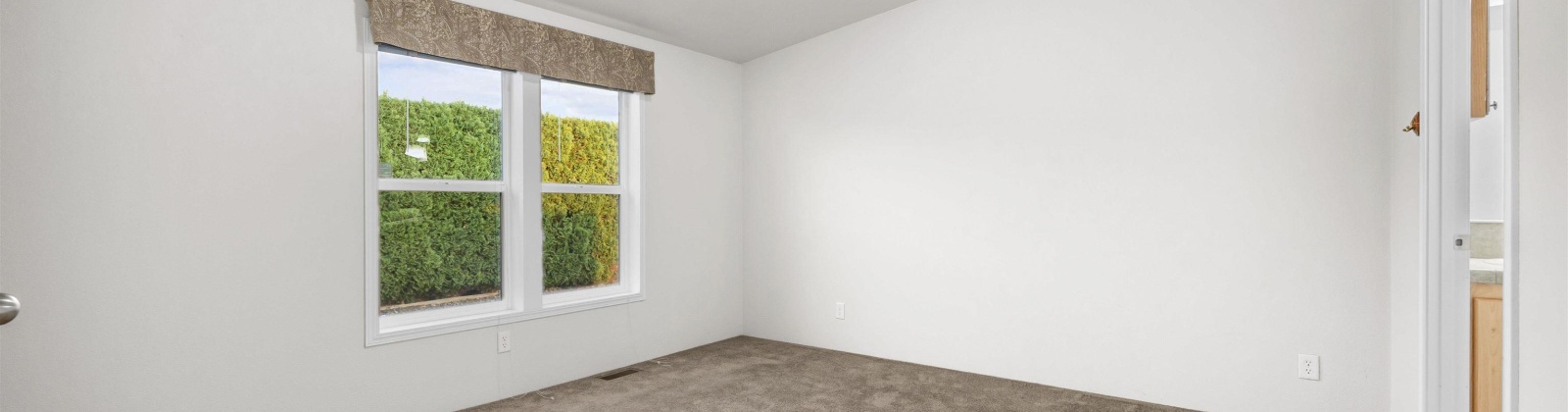 Columbia Center Blvd #71, Kennewick, Washington 99336, 3 Bedrooms Bedrooms, 0 ,2 BathroomsBathrooms,Manufactured Homes,For Sale,Columbia Center Blvd #71,0,287051