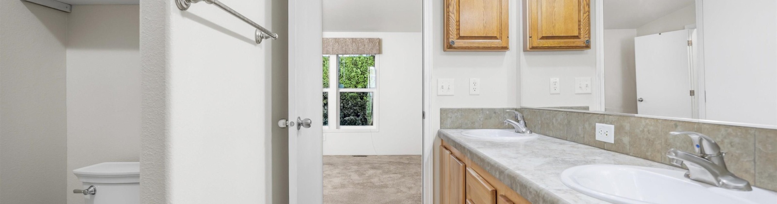 Columbia Center Blvd #71, Kennewick, Washington 99336, 3 Bedrooms Bedrooms, 0 ,2 BathroomsBathrooms,Manufactured Homes,For Sale,Columbia Center Blvd #71,0,287051