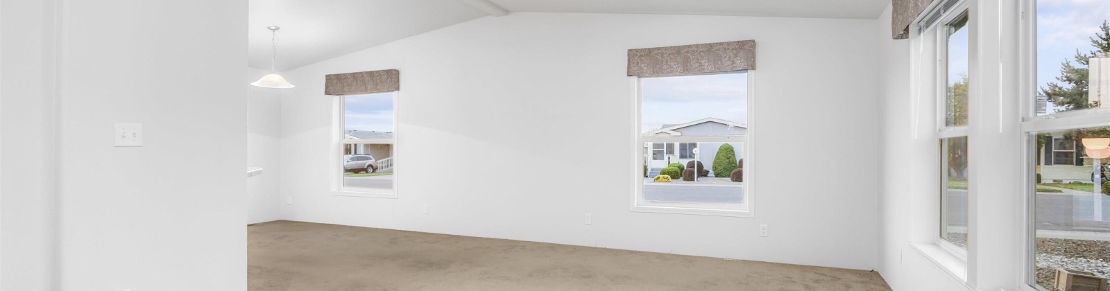 Columbia Center Blvd #71, Kennewick, Washington 99336, 3 Bedrooms Bedrooms, 0 ,2 BathroomsBathrooms,Manufactured Homes,For Sale,Columbia Center Blvd #71,0,287051