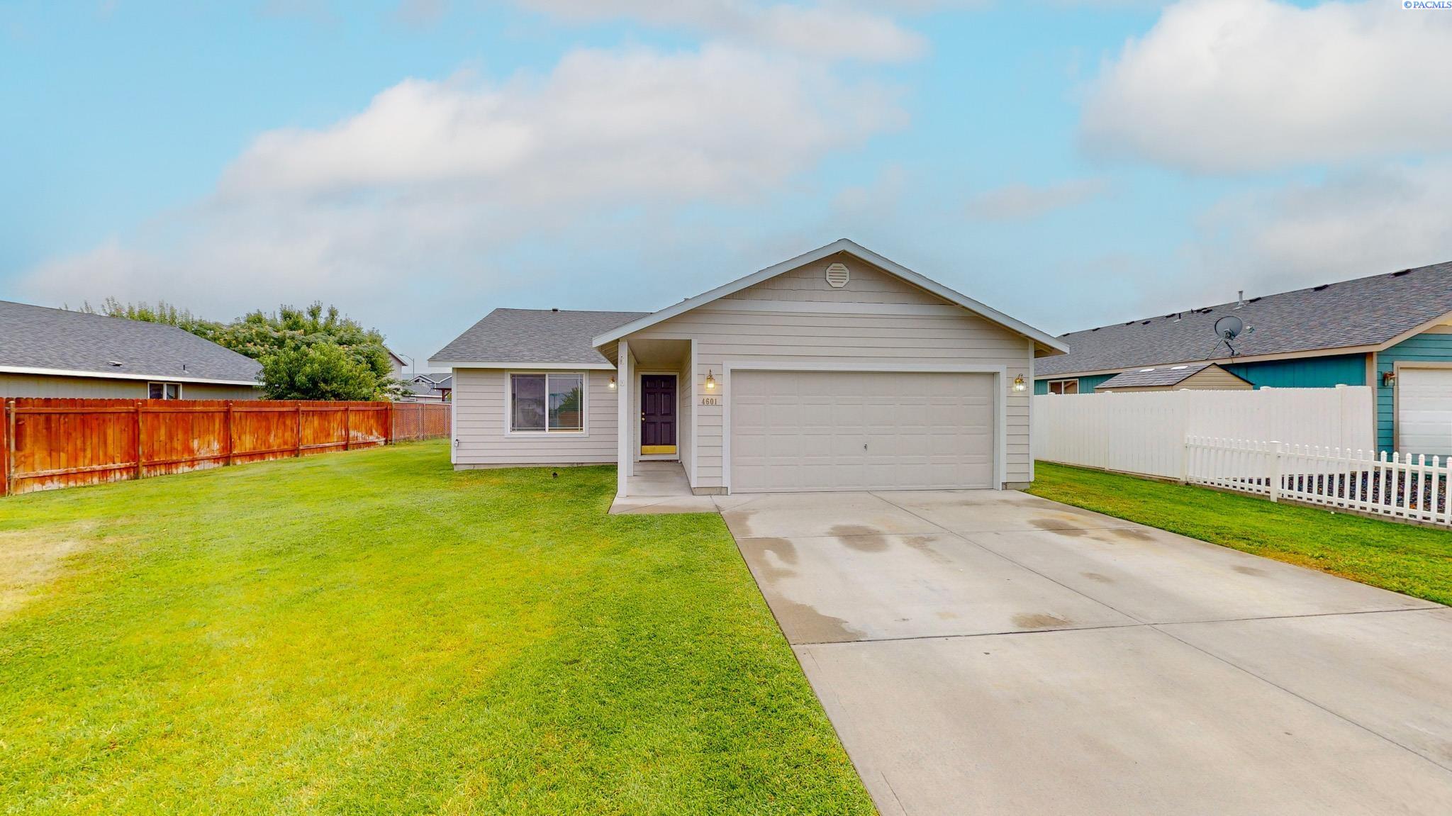 Muris Lane, Pasco, Washington 99301, 3 Bedrooms Bedrooms, 0 ,2 BathroomsBathrooms,Houses,For Sale,Muris Lane,0,287050