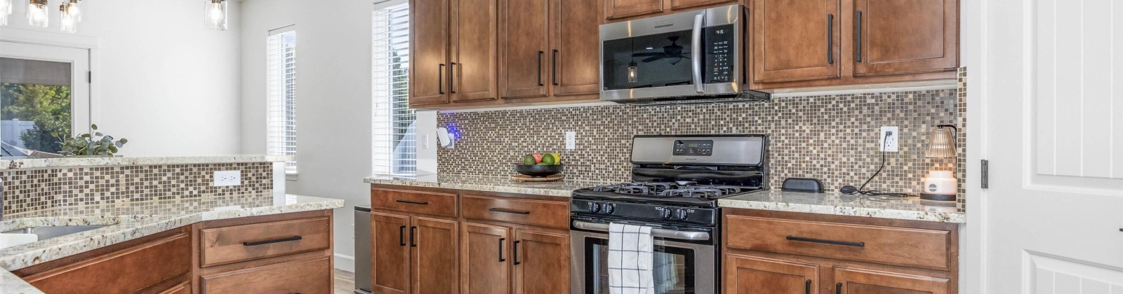 Laredo Drive, Pasco, Washington 99301, 5 Bedrooms Bedrooms, 0 ,3 BathroomsBathrooms,Houses,For Sale,Laredo Drive,0,287048