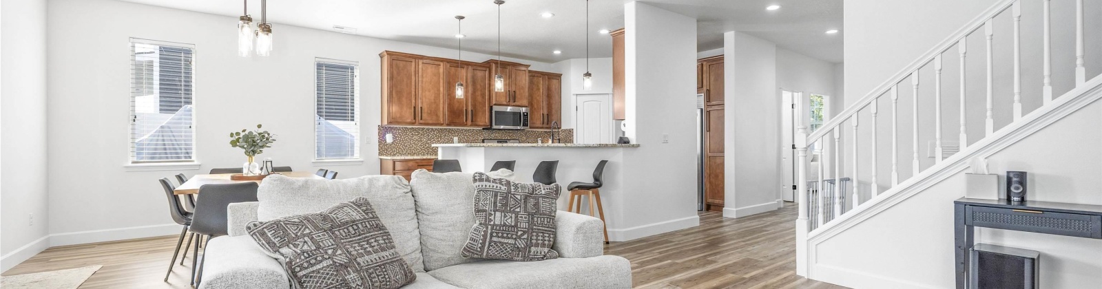 Laredo Drive, Pasco, Washington 99301, 5 Bedrooms Bedrooms, 0 ,3 BathroomsBathrooms,Houses,For Sale,Laredo Drive,0,287048