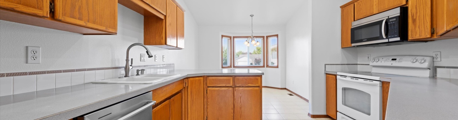 Canyon Lakes Dr., Kennewick, Washington 99337, 3 Bedrooms Bedrooms, 0 ,2 BathroomsBathrooms,Houses,For Sale,Canyon Lakes Dr.,0,287046