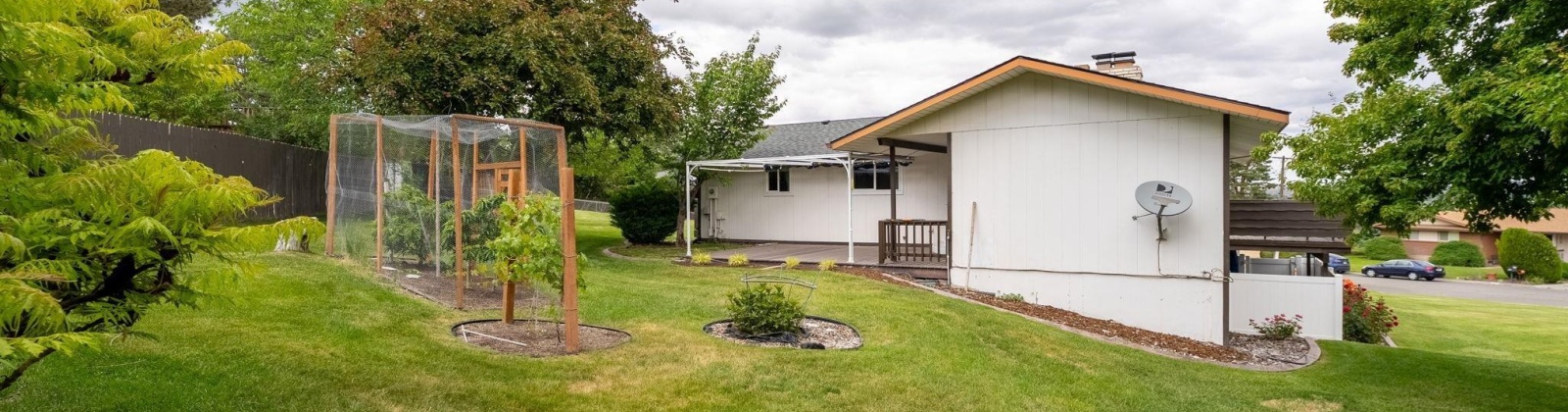 KING DRIVE, West Richland, Washington 99353, 4 Bedrooms Bedrooms, 0 ,3 BathroomsBathrooms,Houses,For Sale,KING DRIVE,0,287082