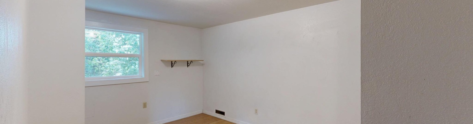 Linda St, Pullman, Washington 99163, 5 Bedrooms Bedrooms, 0 ,4 BathroomsBathrooms,Multi-family,For Sale,Linda St,0,286595