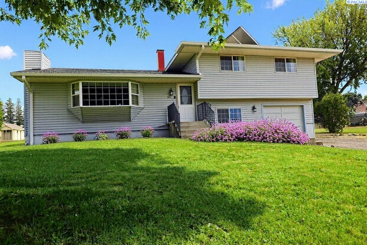 Whitman St, La Crosse, Washington 99143, 3 Bedrooms Bedrooms, 0 ,2 BathroomsBathrooms,Houses,For Sale,Whitman St,0,287093