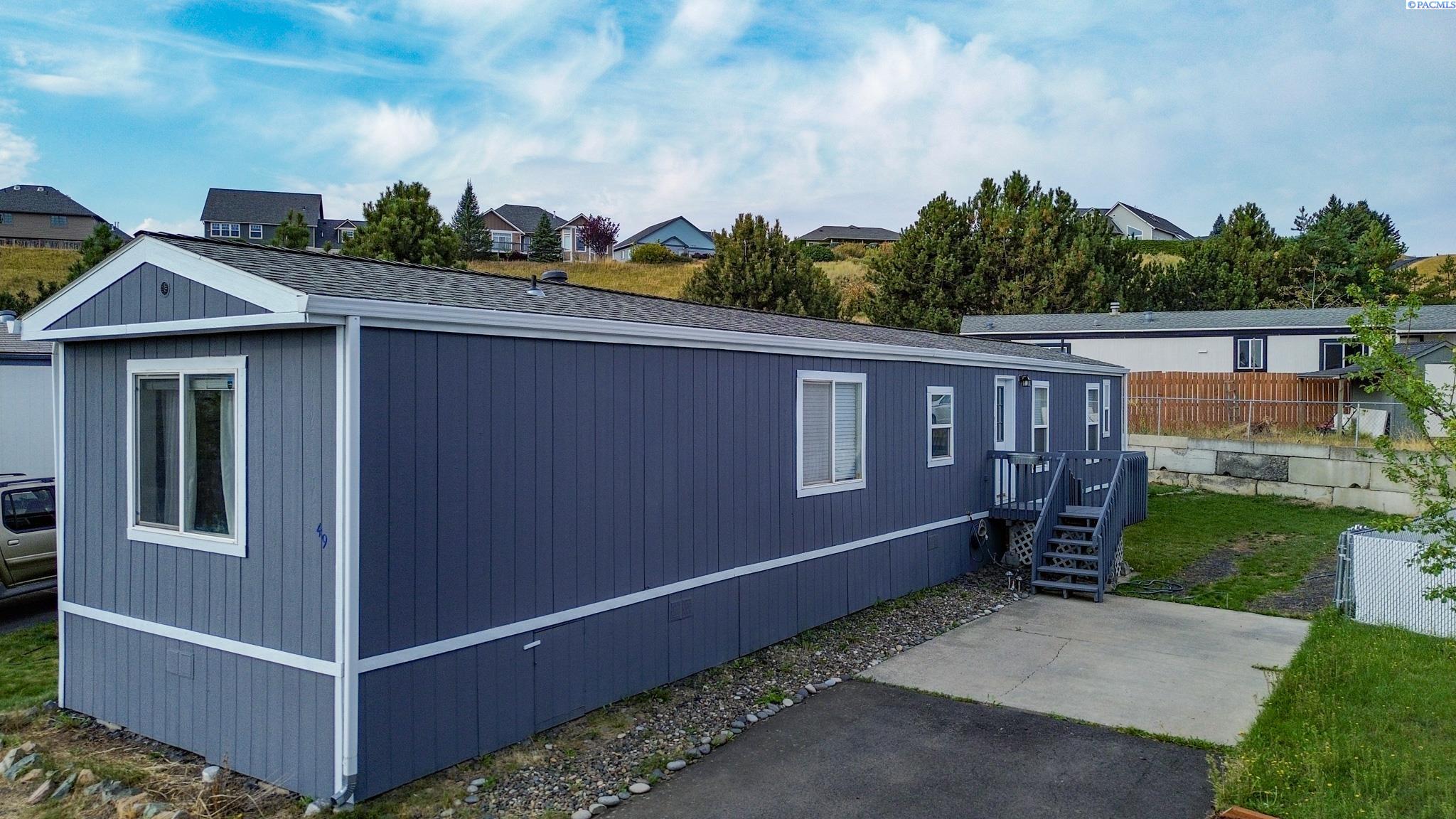 Golden Hills Dr #49, Pullman, Washington 99163, 2 Bedrooms Bedrooms, 0 ,2 BathroomsBathrooms,Manufactured Homes,For Sale,Golden Hills Dr #49,0,287092