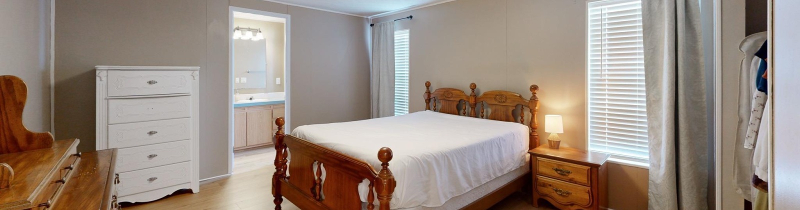 Golden Hills Dr #49, Pullman, Washington 99163, 2 Bedrooms Bedrooms, 0 ,2 BathroomsBathrooms,Manufactured Homes,For Sale,Golden Hills Dr #49,0,287092