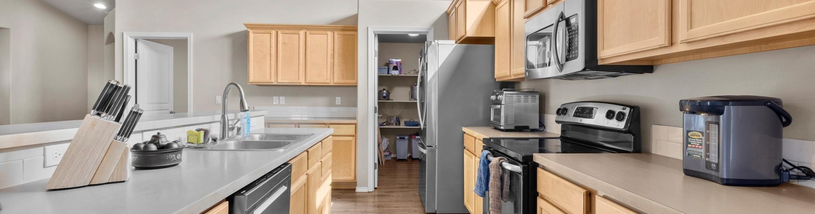 Teak Lane, West Richland, Washington 99353, 3 Bedrooms Bedrooms, 0 ,2 BathroomsBathrooms,Houses,For Sale,Teak Lane,0,287091