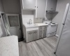 Barth, Richland, Washington 99352, 4 Bedrooms Bedrooms, 0 ,3 BathroomsBathrooms,Multi-family,For Sale,Barth,0,284159