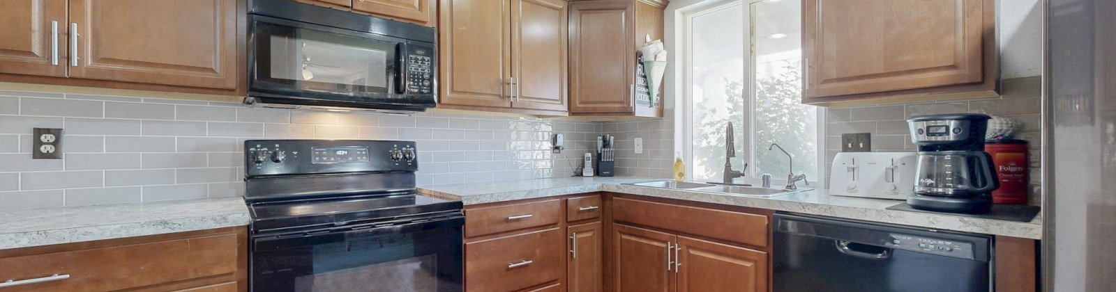 Rainier Place, Kennewick, Washington 99337, 3 Bedrooms Bedrooms, 0 ,2 BathroomsBathrooms,Houses,For Sale,Rainier Place,0,287107