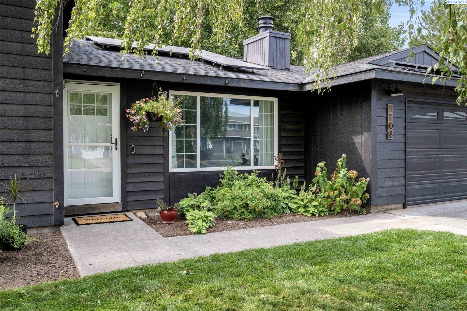 Belfair St, Kennewick, Washington 99338, 3 Bedrooms Bedrooms, 0 ,3 BathroomsBathrooms,Houses,For Sale,Belfair St,0,287102