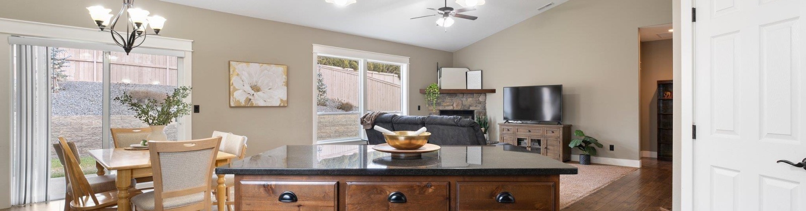 Tamarisk Dr, Pasco, Washington 99301, 3 Bedrooms Bedrooms, 0 ,2 BathroomsBathrooms,Houses,For Sale,Tamarisk Dr,0,287100