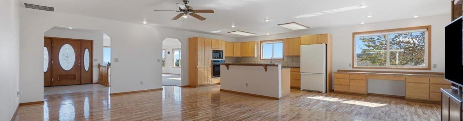 26th Ave, Kennewick, Washington 99338, 4 Bedrooms Bedrooms, 0 ,3 BathroomsBathrooms,Houses,For Sale,26th Ave,0,287094