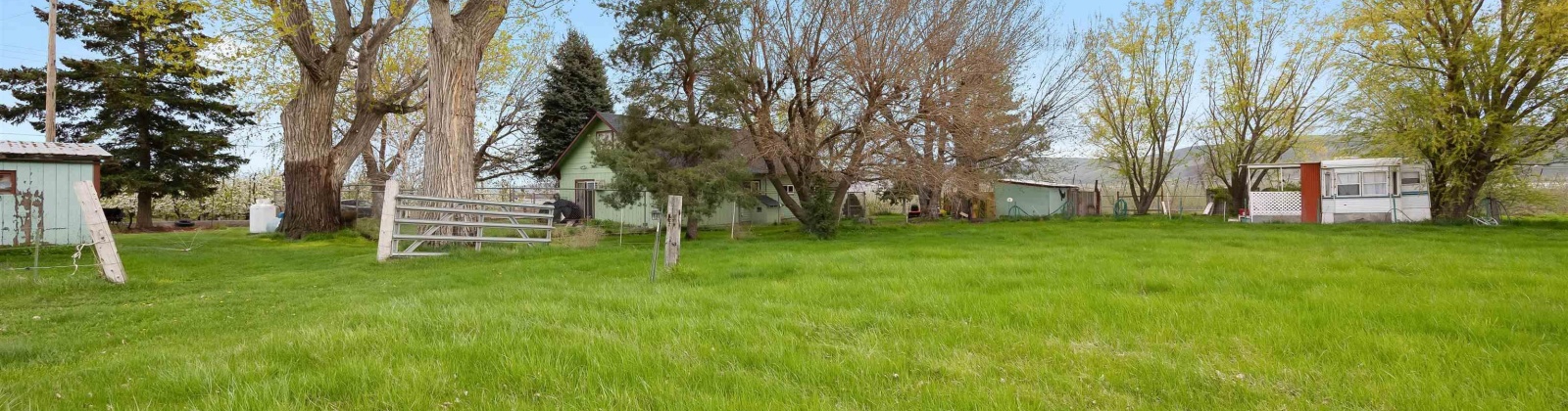 East Roza Road, Benton City, Washington 99320, 3 Bedrooms Bedrooms, 0 ,2 BathroomsBathrooms,Houses,For Sale,East Roza Road,0,287095